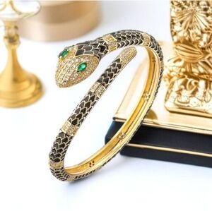 18k Gold Plated Snake Serpent Enamel Zircon Emerald Crystal Bangle Bracelet